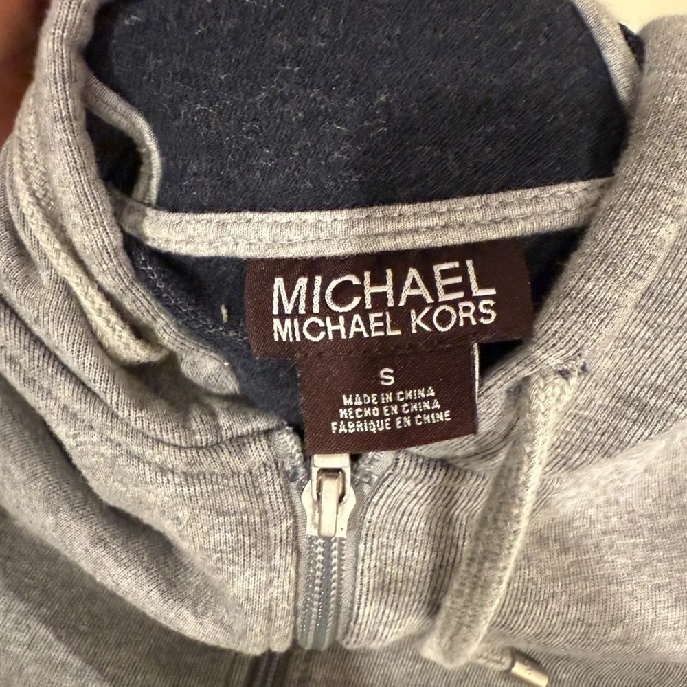 🔥Michael Kors Gray Hoodie 🔥